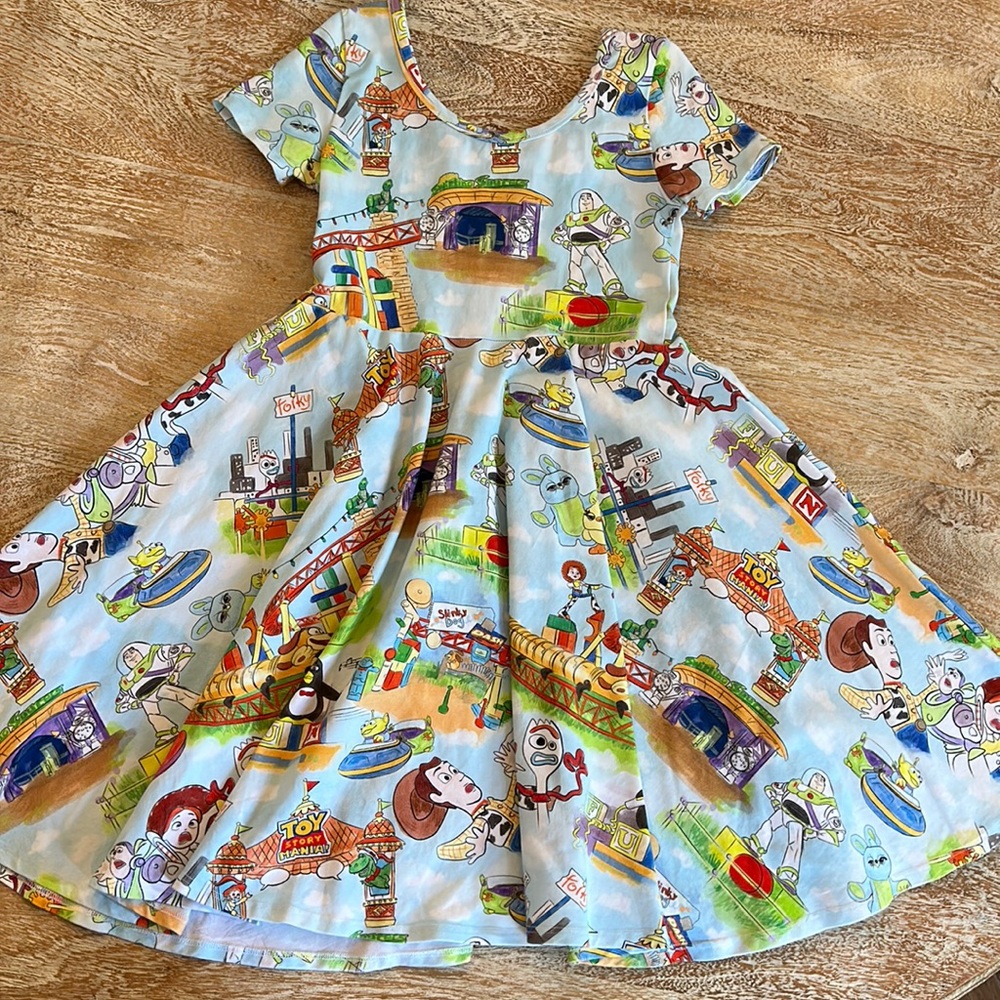 Wild Rich Kids Toy Story twirl